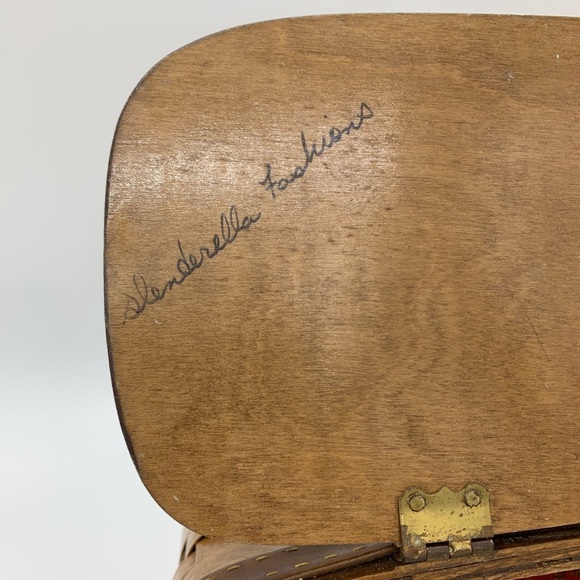 MCM Slenderella Fashion Wicker Basket Woven Painted Mushrooms By Caro Nan - Picture 13 of 16